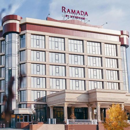 Ramada By Wyndham Shymkent Hotel ภายนอก รูปภาพ