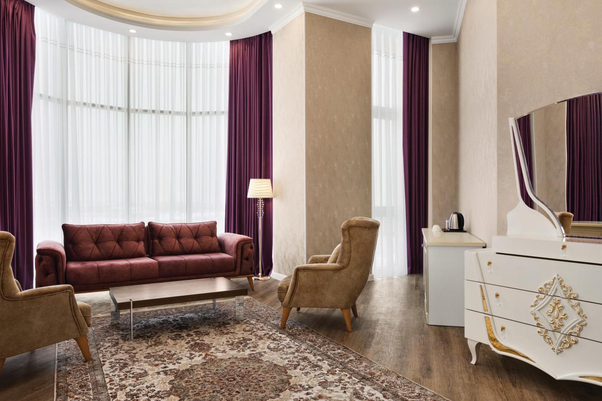 Ramada By Wyndham Shymkent Hotel ภายนอก รูปภาพ