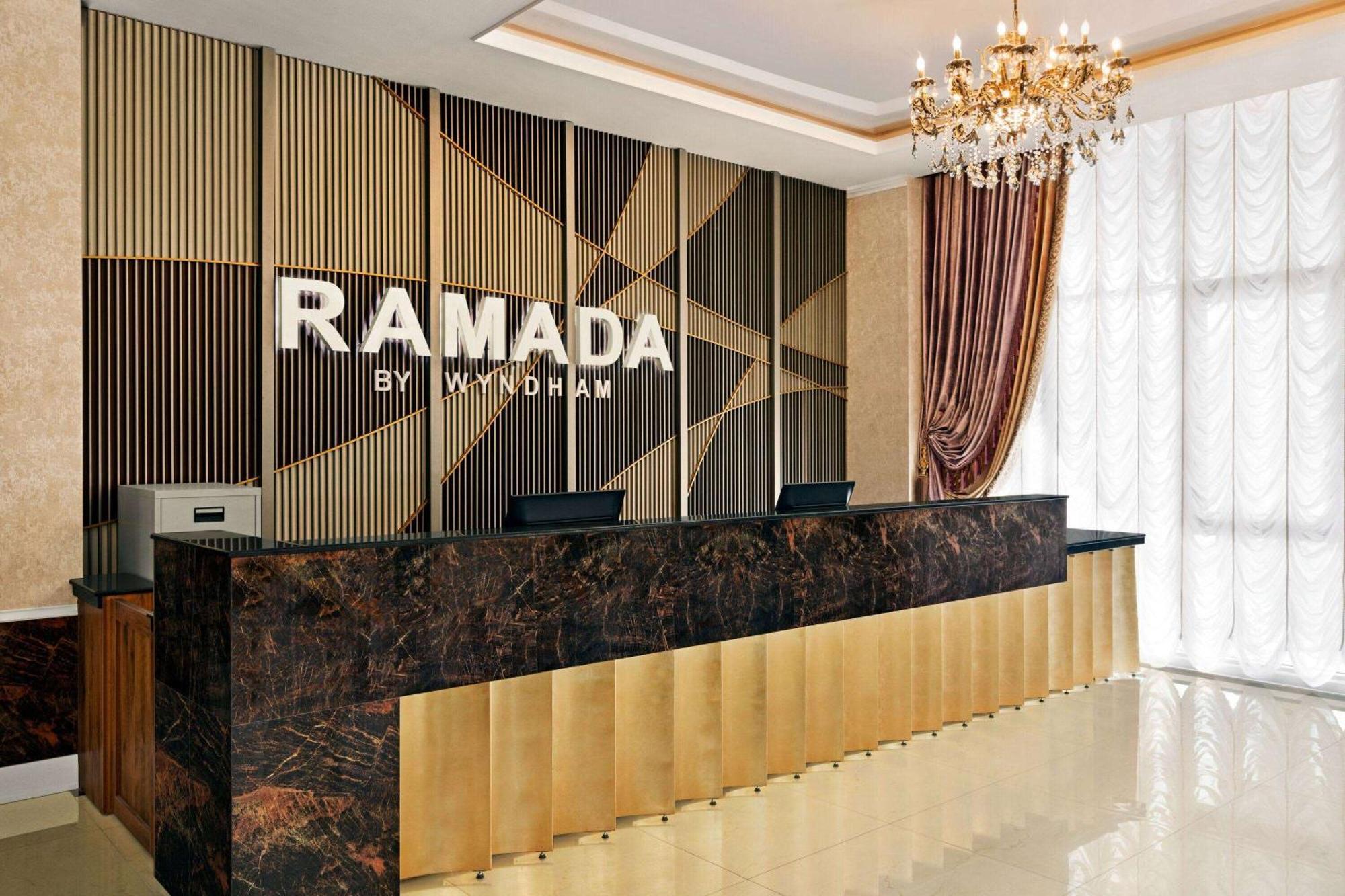 Ramada By Wyndham Shymkent Hotel ภายนอก รูปภาพ